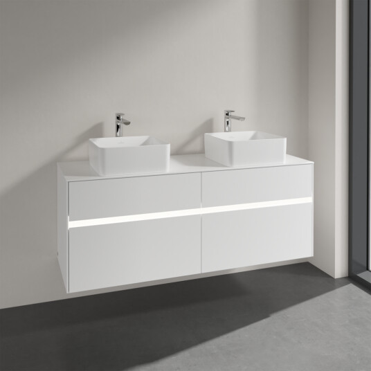 VILLEROY & BOCH COLLARO SERVANTSKAP 140 M/LYS FOR 2 SERVANTER M/4 SKUFFER HVIT MATT VILLEROY & BOCH COLLARO SERVANTSKAP 140 M/LYS FOR 2 SERVANTER M/4 SKUFFER HVIT MATT