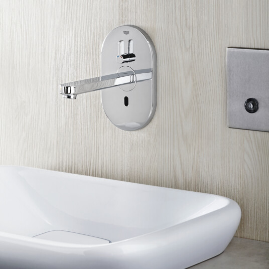 GROHE EUROSMART COSMOPOLITAN E ELEKTRONISK SERVANTBATTERI KROM GROHE EUROSMART COSMOPOLITAN E ELEKTRONISK SERVANTBATTERI KROM