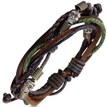 Armbånd i lær med metall skullperler på en snor. Armbånd i lær med metall skullperler på en snor.
