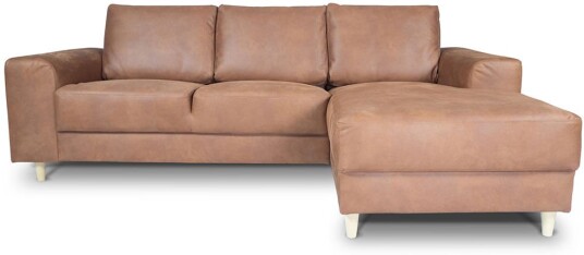 Nordic sofa med sjeselong høyrevent cognacfarget skinn.