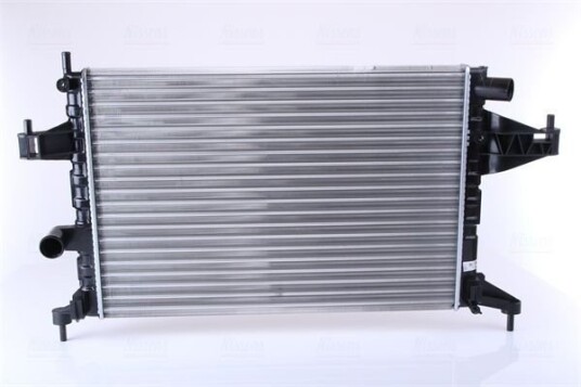 Radiator NISSENS 63008