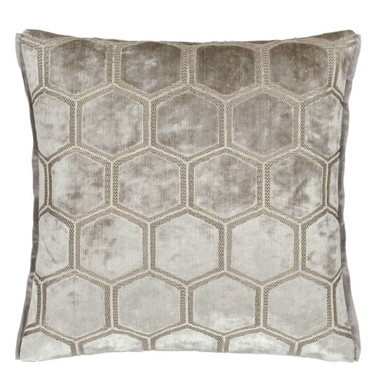 Designers Guild Manipur Pute 43x43 Cm   Pynteputer & Trekk Bomull Dove   CCDG1315