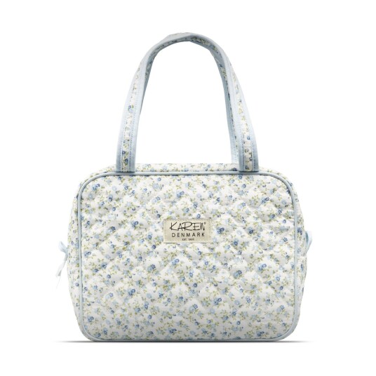 Karen Large toilet bag with handle in blue small flowered quilt. Can b Karen Large toilet bag with handle in blue small flowered quilt. Can b