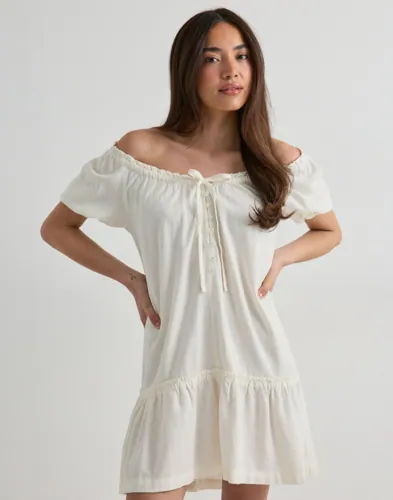 Only Hvit Onlgoa Ss Linen Short Dress Cc Pnt
