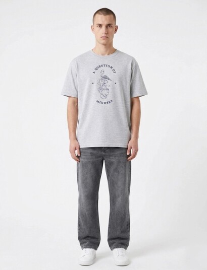 A QUESTION OF Tee Print Emb   Grey   M