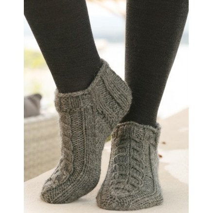 Leaf Ankle Socks by DROPS Design Sokker Strikkeoppskrift str 35 43
