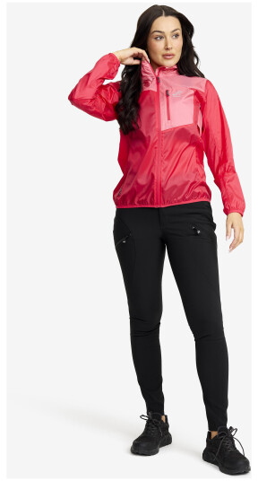 Revolutionrace Vindjakker Unit Light Windbreaker Dame Bubblegum/Azalea 2XL Revolutionrace Vindjakker Unit Light Windbreaker Dame Bubblegum/Azalea 2XL