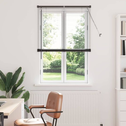 Vindu Persienne med gardiner Svart Aluminium Vindu Persienne med gardiner Svart Aluminium