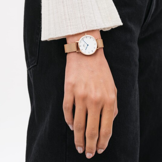 Daniel Wellington DW Watch Petite Roman Numerals Melrose 28mm Rose Gold Daniel Wellington DW Watch Petite Roman Numerals Melrose 28mm Rose Gold