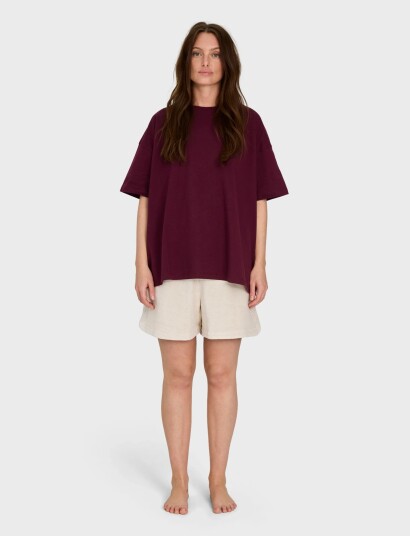 Bongusta Bongusta T-Shirt - Burgundy - S/M Bongusta Bongusta T-Shirt - Burgundy - S/M