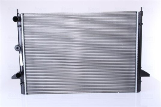 Radiator NISSENS 63992