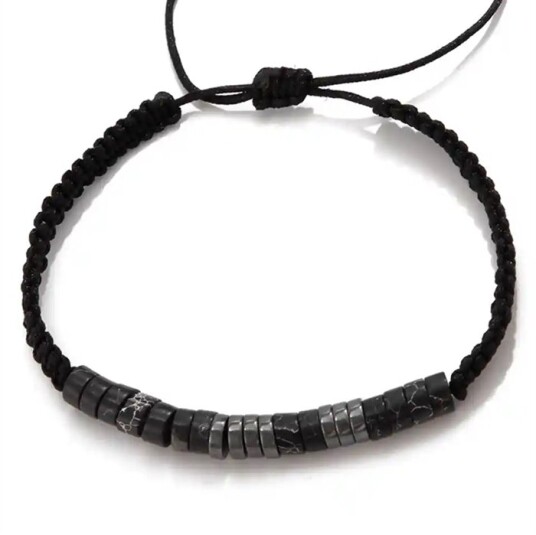 Svart naturarmbånd variabel