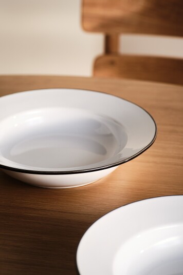 Jotex Pastatallerken 2pakke ø 26.5 Cm Vit/svart ALVE 2149275010