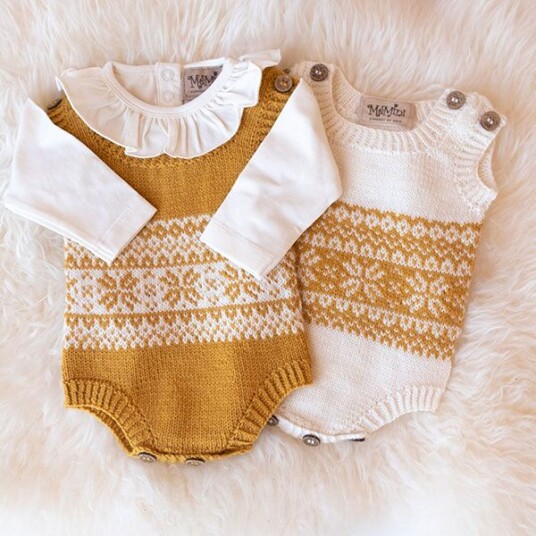 Bluum Strik Strikkebodyer Stjerne 2 stk - garnpakke i Bluum Pure Eco Baby Wool
