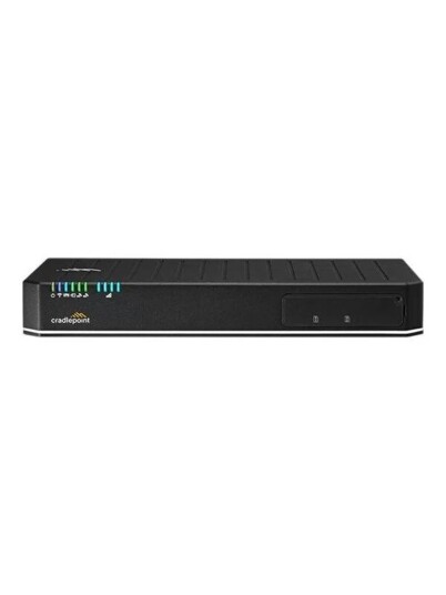 CradlePoint E3000 Trådløs Router Wi-Fi 6 med 10GbE og 2.5GbE Dobbeltbånd CradlePoint E3000 Trådløs Router Wi-Fi 6 med 10GbE og 2.5GbE Dobbeltbånd