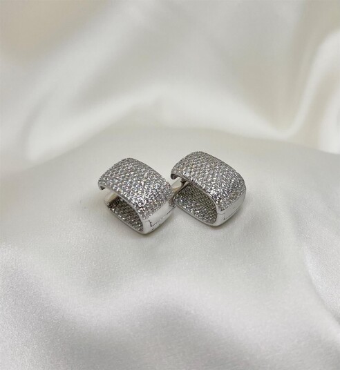 Aiyanna Viola Earring