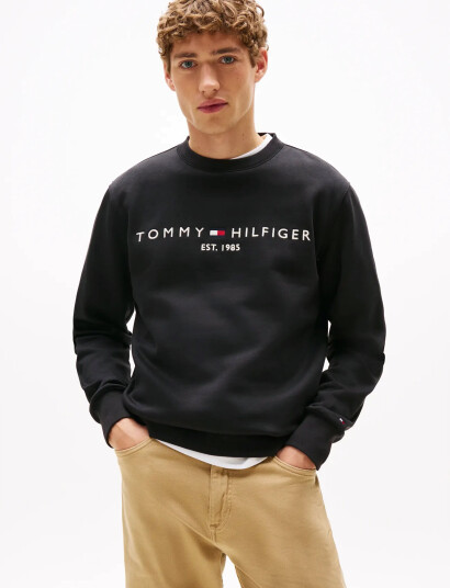 Tommy Hilfiger Tommy Logo Sweatshirt - Black - S Tommy Hilfiger Tommy Logo Sweatshirt - Black - S