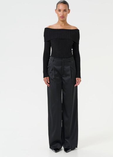 Gestuz Silvigz Rib Ls Off Shoulder - Black - M Gestuz Silvigz Rib Ls Off Shoulder - Black - M