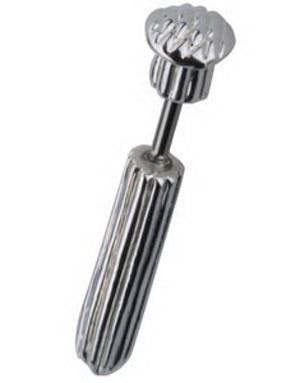 Fake Piercing av Nagle Stål