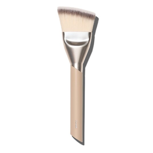 116 Contour & Foundation Brush 116 Contour & Foundation Brush