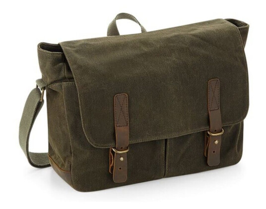 Quadra Heritage Leather Accents Messenger Bag