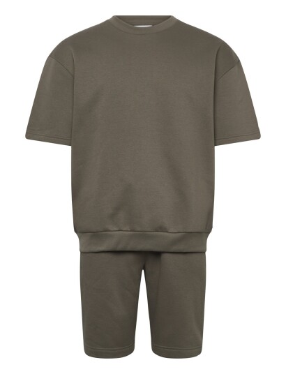Lindbergh Oversized S/S Sweatshirt+Shorts Khaki green S