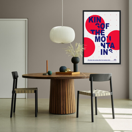 King of the mountains 2023 av Plakatwerket King of the mountains 2023 av Plakatwerket