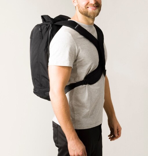 Swedish Posture Vertikal Ryggsekk Medium (15 ")
