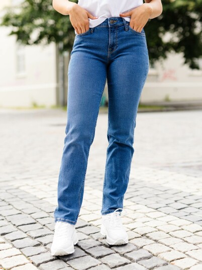 Lee Marion Straight Denim 26/33 Lee Marion Straight Denim 26/33