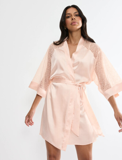 Triumph A Weekend To Remember Robe Pink 44