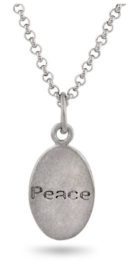 Pan Jewelry, Anheng i sølv med gravering tekst peace Pan Jewelry, Anheng i sølv med gravering tekst peace