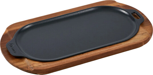 Victoria Victoria ovalt serveringsfat emaljert 29,4x19 cm Victoria Victoria ovalt serveringsfat emaljert 29,4x19 cm