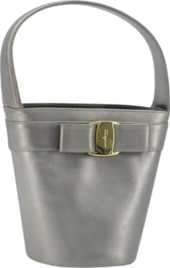 Salvatore Ferragamo Dame Grå
