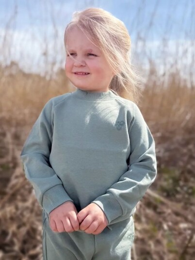 Hummel x DressMyKid Bumble joggedress sett Sea Spray (86) 86 Hummel x DressMyKid Bumble joggedress sett Sea Spray (86) 86