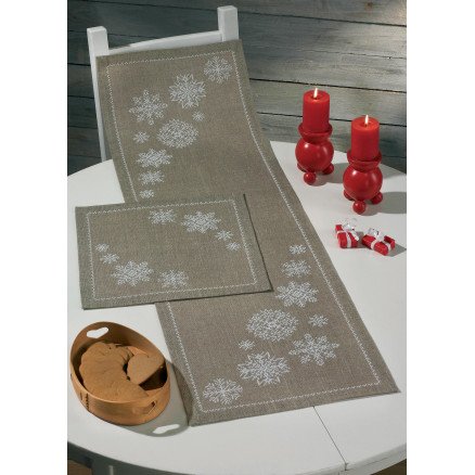 Permin Broderisett Lin Løper Snøfnugg 38x122cm