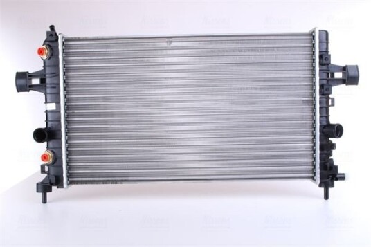 Radiator NISSENS 630702