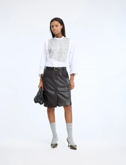 Munthe Nayel White 42 Munthe Nayel White 42
