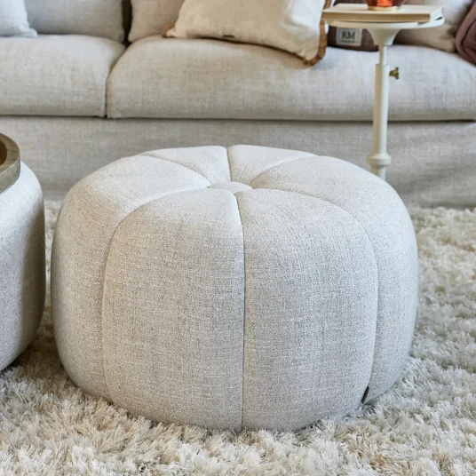 Riviera Maison Falcone Pouf antique white Riviera Maison Falcone Pouf antique white