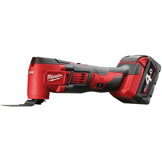 Milwaukee M18 BMT 421C Multiverktøy Med Batteri Og Lader Milwaukee M18 BMT 421C Multiverktøy Med Batteri Og Lader