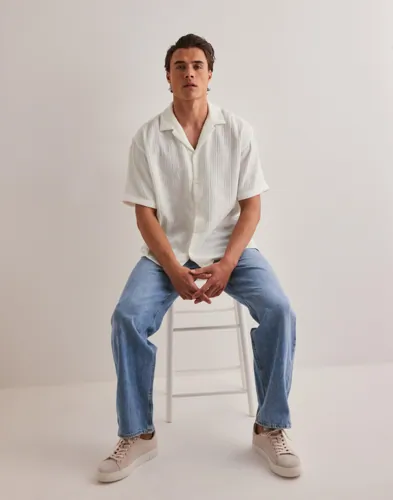Jack & Jones Jjematteo Resort Shirt Ss Sn Kortermede skjorter Hvit