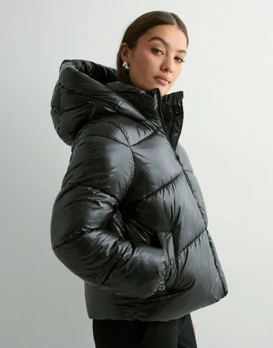 Vero Moda Svart Vmuppsashiny Short Jacket