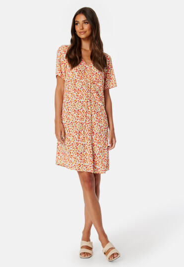 Pieces Nya SS V-Neck Short Dress Cloud Dancer AOP: Fl S