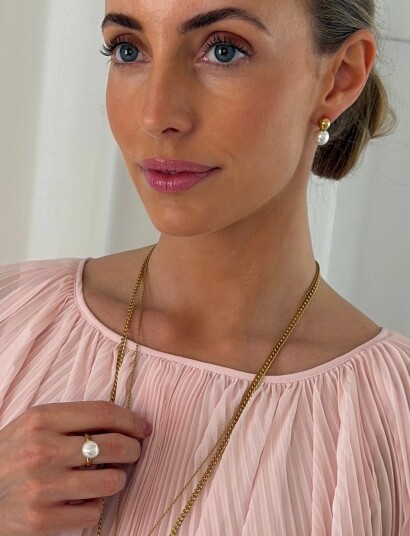 Bud to rose Maya Pearl Earring Gold Multi/patterned Bud to rose Maya Pearl Earring Gold Multi/patterned
