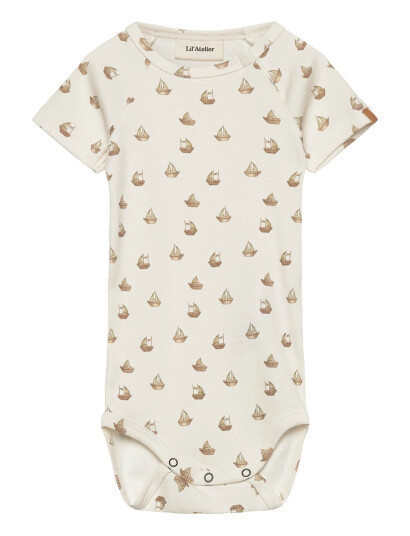 Lil"Atelier Nbmlavo Eni Ss Slim Body Lil White 62 Lil"Atelier Nbmlavo Eni Ss Slim Body Lil White 62