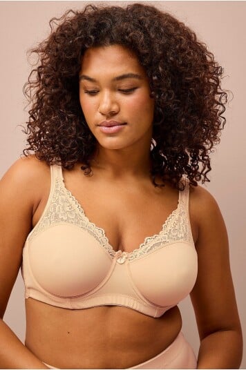 Ellos Plus Collection Spile BH Cecilia Minimizer med blondedetaljer Natur