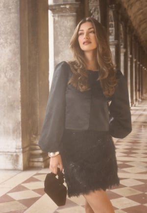 BUBBLEROOM Round Neck Puff Sleeve Blouse Black L BUBBLEROOM Round Neck Puff Sleeve Blouse Black L