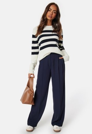 Happy Holly Striped O-neck Knitted Sweater White/Striped 32/34