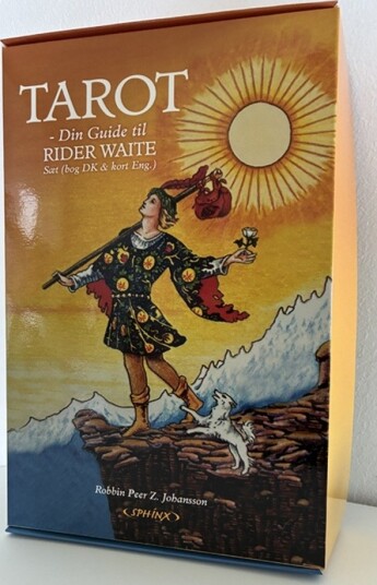 Tarot - Din Guide Til Rider Waite-Kortene Sæt (Dk-Bog & Eng. Kort) | Robbin Peer Zenius Johansson | Språk: Dansk