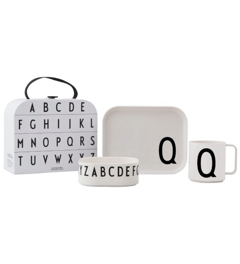 Design Letters barneservise sett Q