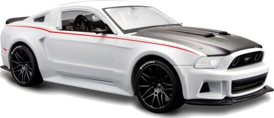 Maisto Ford Mustang Street Racer Modellbil 1:24 Hvit